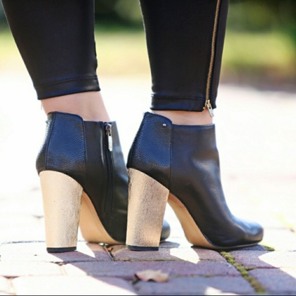 EUC sam Edelman Circus gold heeled boots